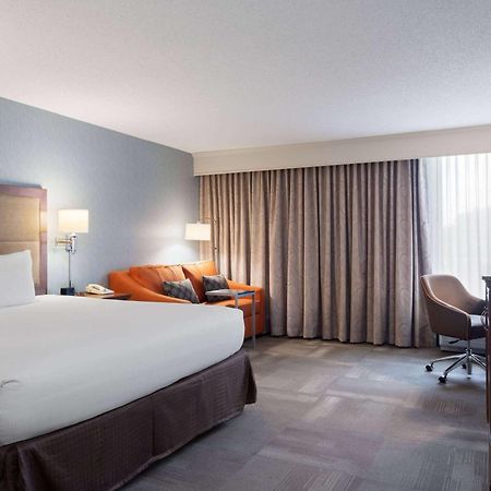 Wingate By Wyndham St Louis Airport Hotel Saint Ann Exterior photo