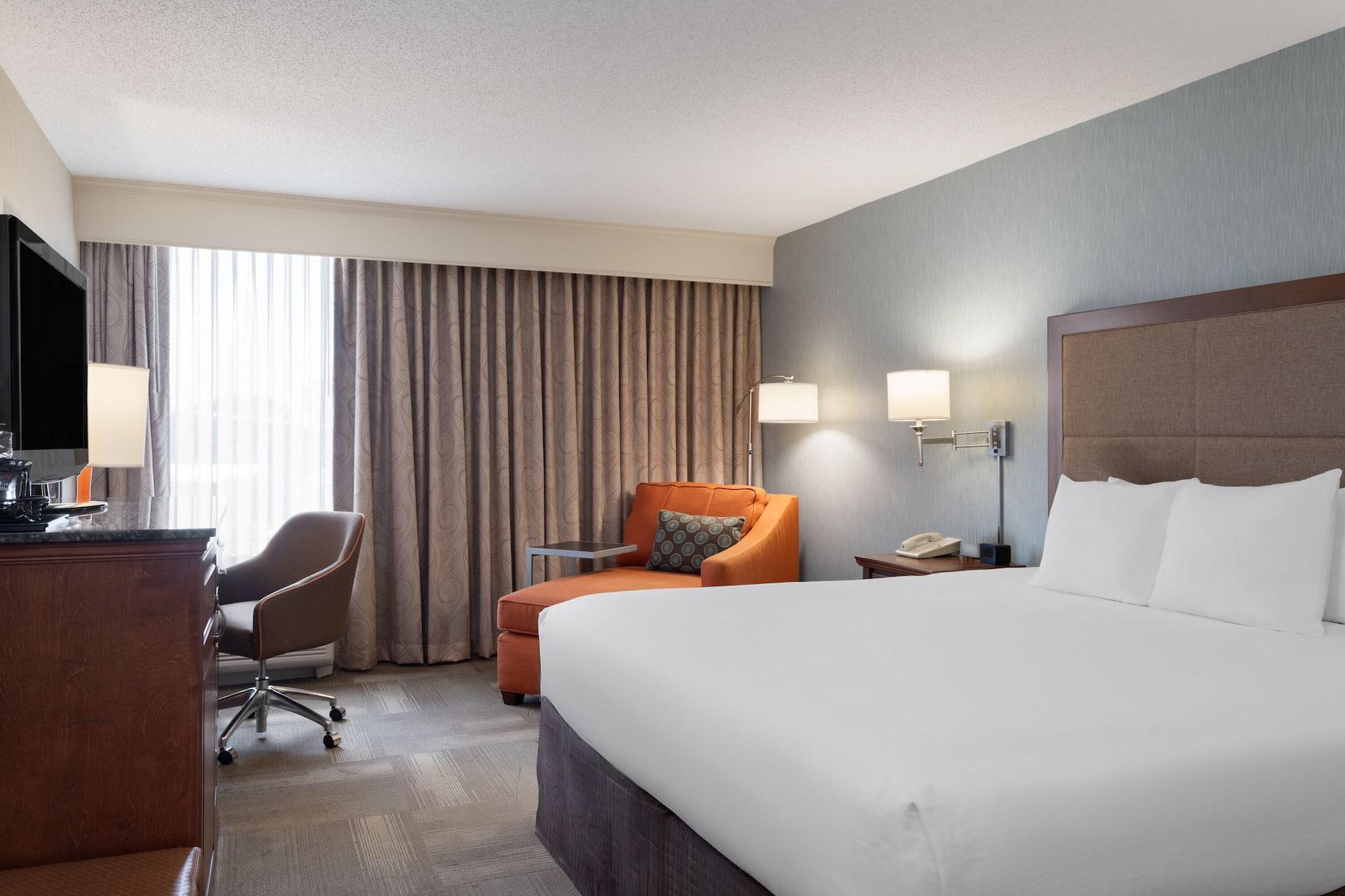 Wingate By Wyndham St Louis Airport Hotel Saint Ann Exterior photo