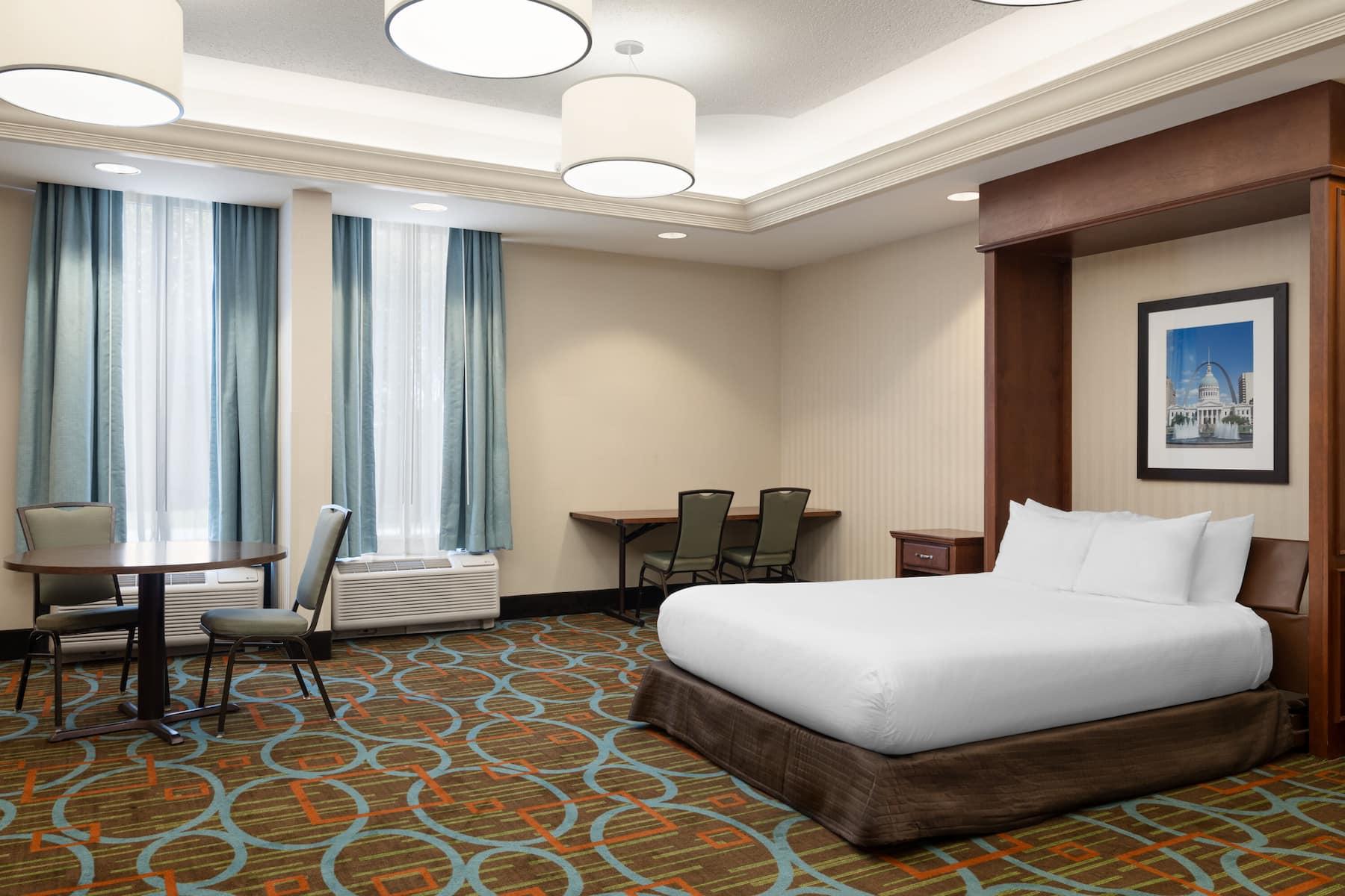 Wingate By Wyndham St Louis Airport Hotel Saint Ann Exterior photo