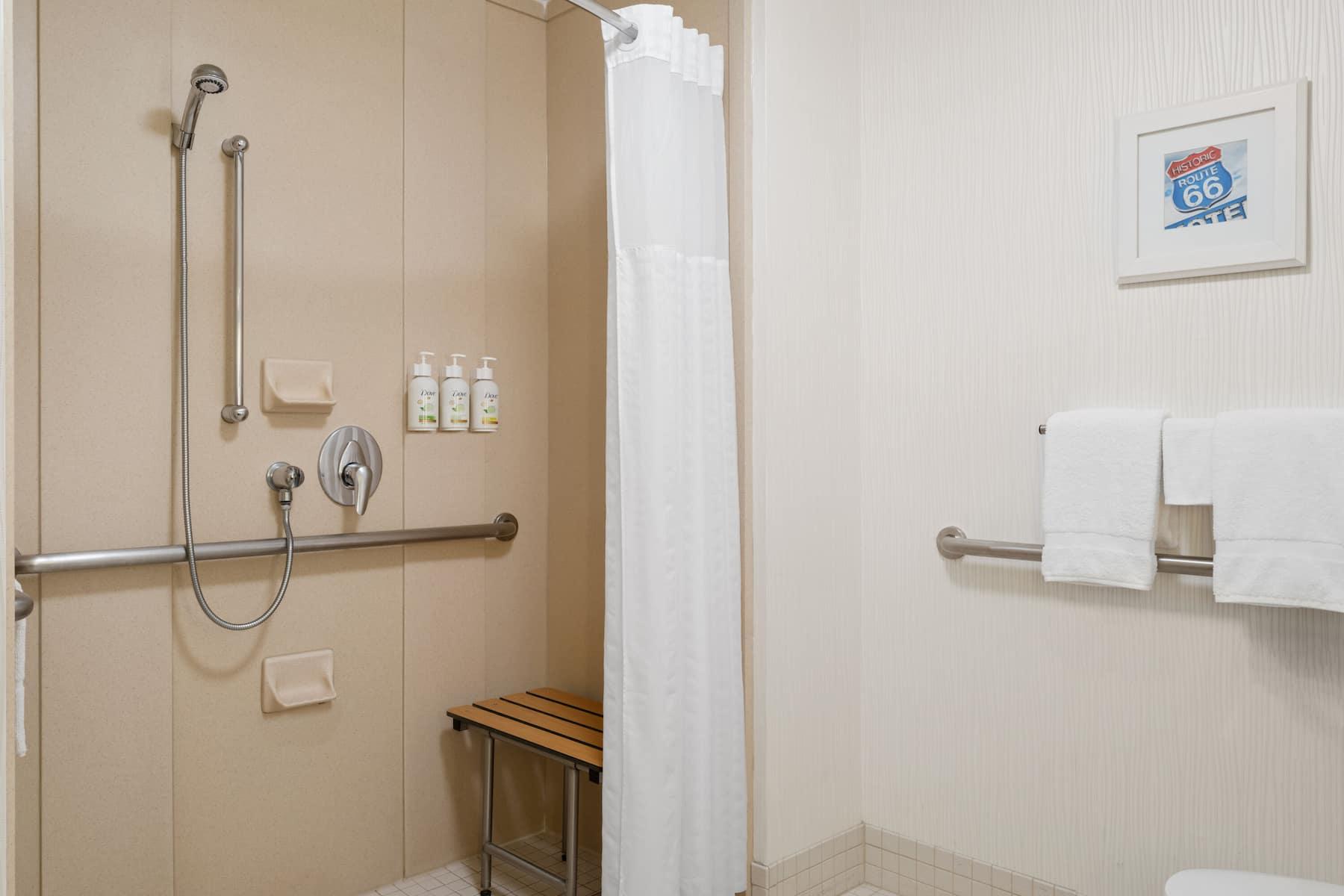 Wingate By Wyndham St Louis Airport Hotel Saint Ann Exterior photo